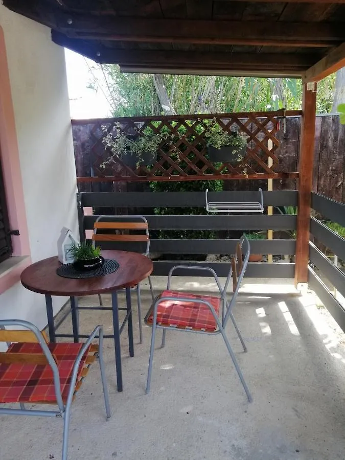 Holiday Apartment In Privlaka With Sea View, Terrace, Air Conditioning, Wifi 3591-3 0*, Privlaka (Zadar)
