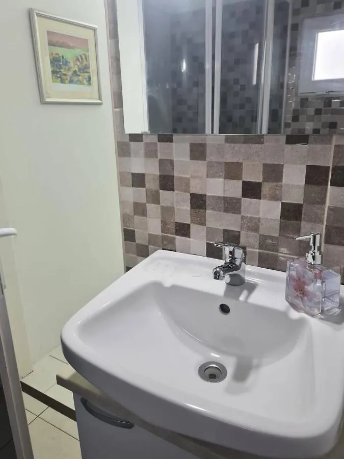 Holiday Apartment In Privlaka With Sea View, Terrace, Air Conditioning, Wifi 3591-3